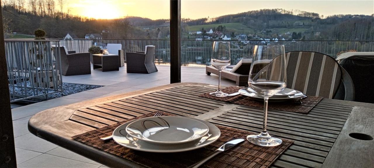 Seeblick-Ferienwohnung Im "Ferienhaus Agger-Blick" Mit Traumhafter Sonnen-Terrasse, Sauna, E-Kamin & Kajak Gummersbach Kültér fotó