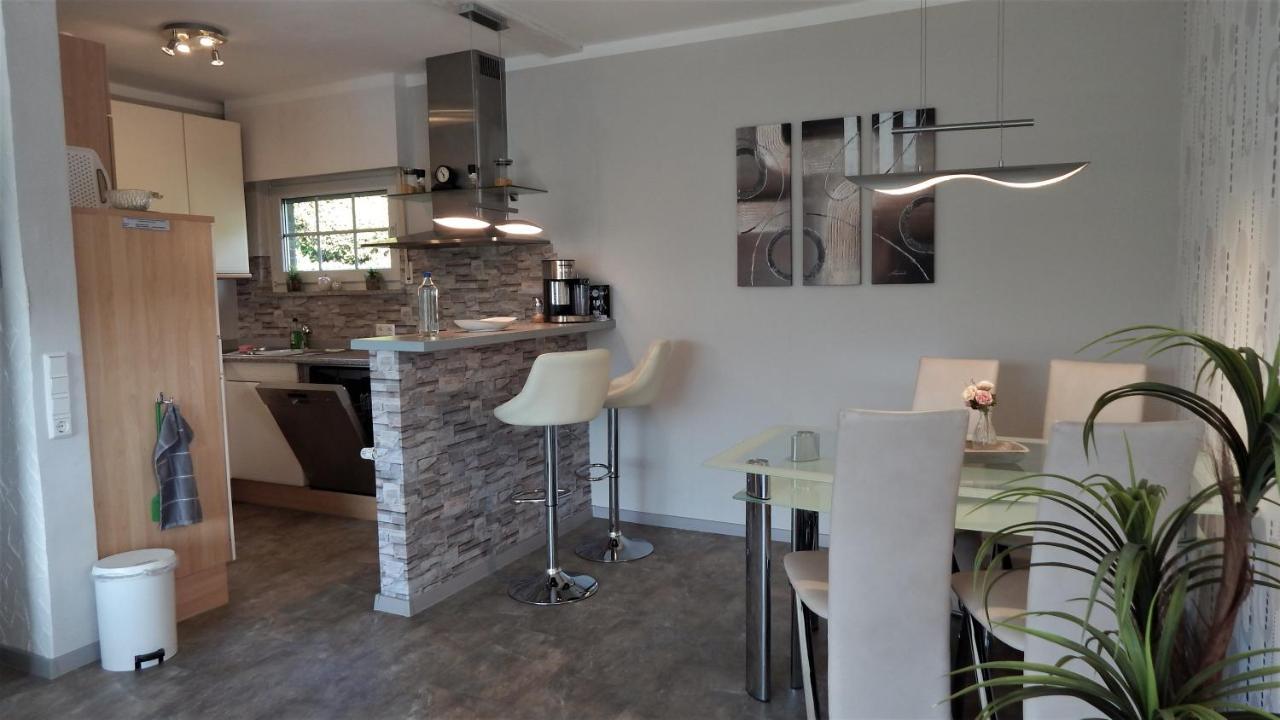 Seeblick-Ferienwohnung Im "Ferienhaus Agger-Blick" Mit Traumhafter Sonnen-Terrasse, Sauna, E-Kamin & Kajak Gummersbach Kültér fotó